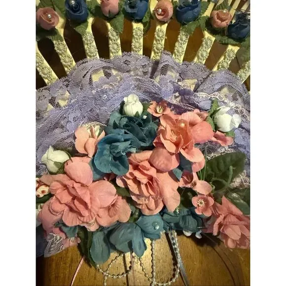 Vtg shabby chic hand made fan lace ribbon roses in plastic forks wall decor fan - Picture 6 of 10